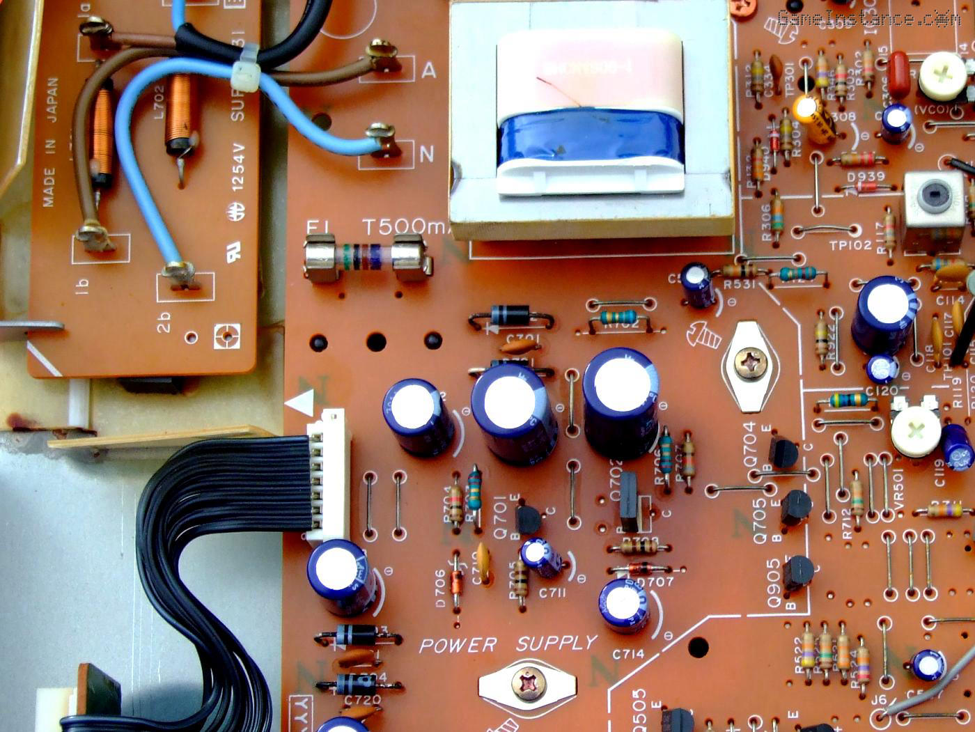 Technics ST-S707 - heat affected PCB around power supply