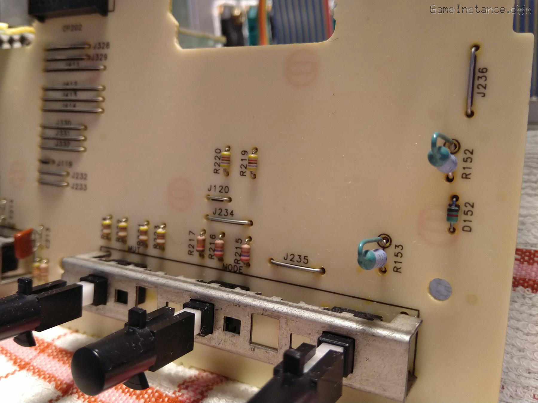 Technics SU-VX920 - ADAPTOR button, current limiting resistors R152 + R153, zener D152 on operation PCB